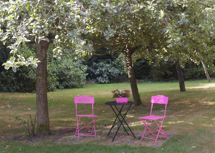 Couette-café Le Pressoir Fleuri Saint-Julien-le-Faucon